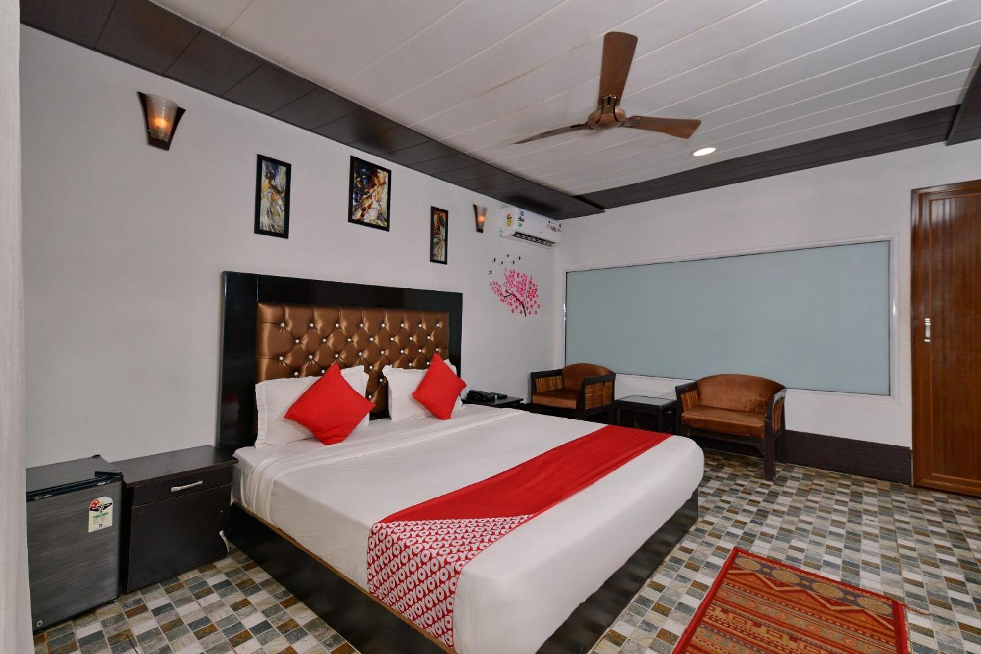 Collection O Retreat Morjim Resort Exterior foto